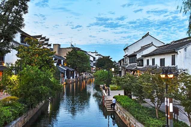 南京邮电大学VS合肥工业大学,2023年江苏11个专业录取分数对比